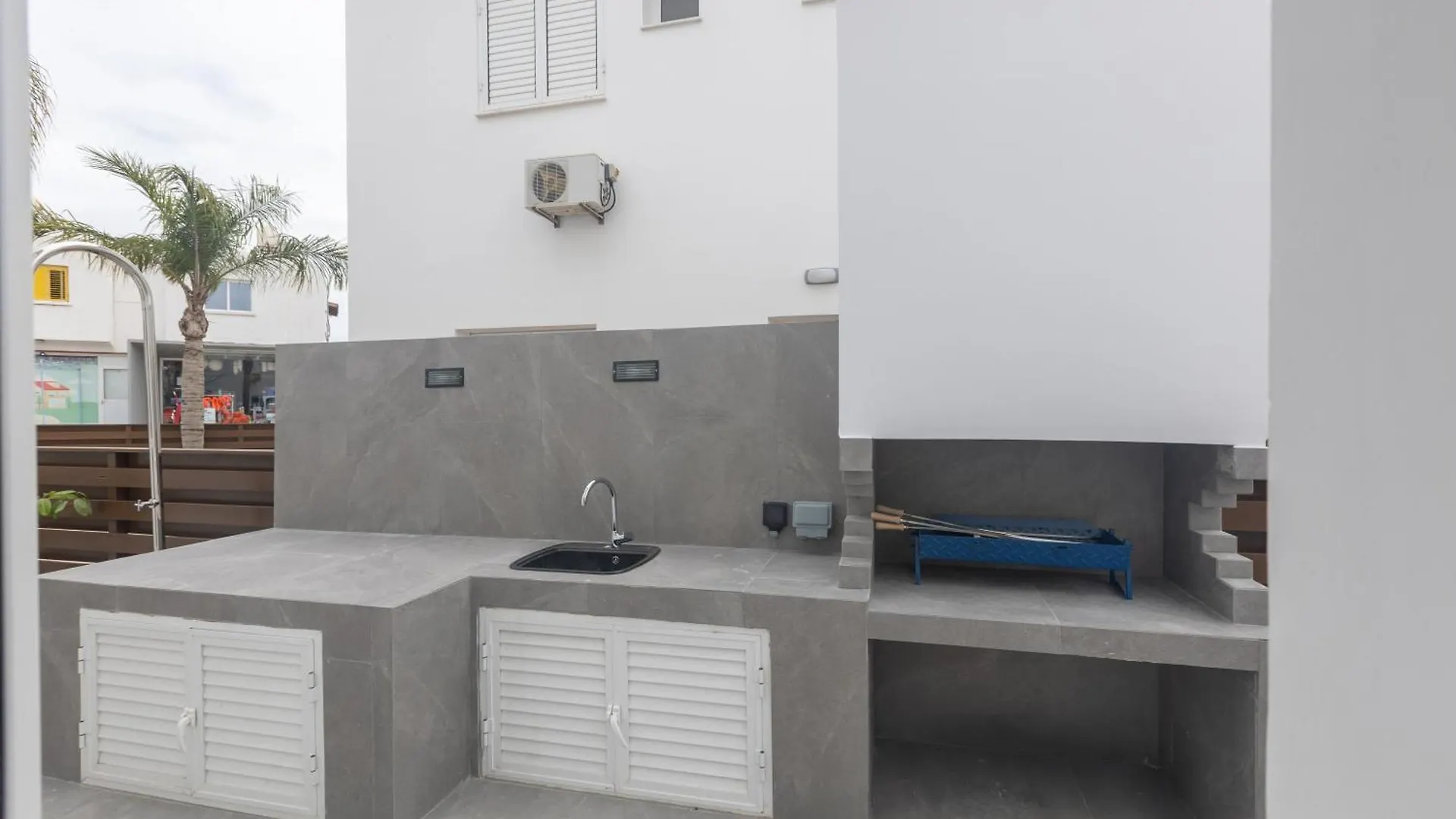 Evelmar Villa Protaras