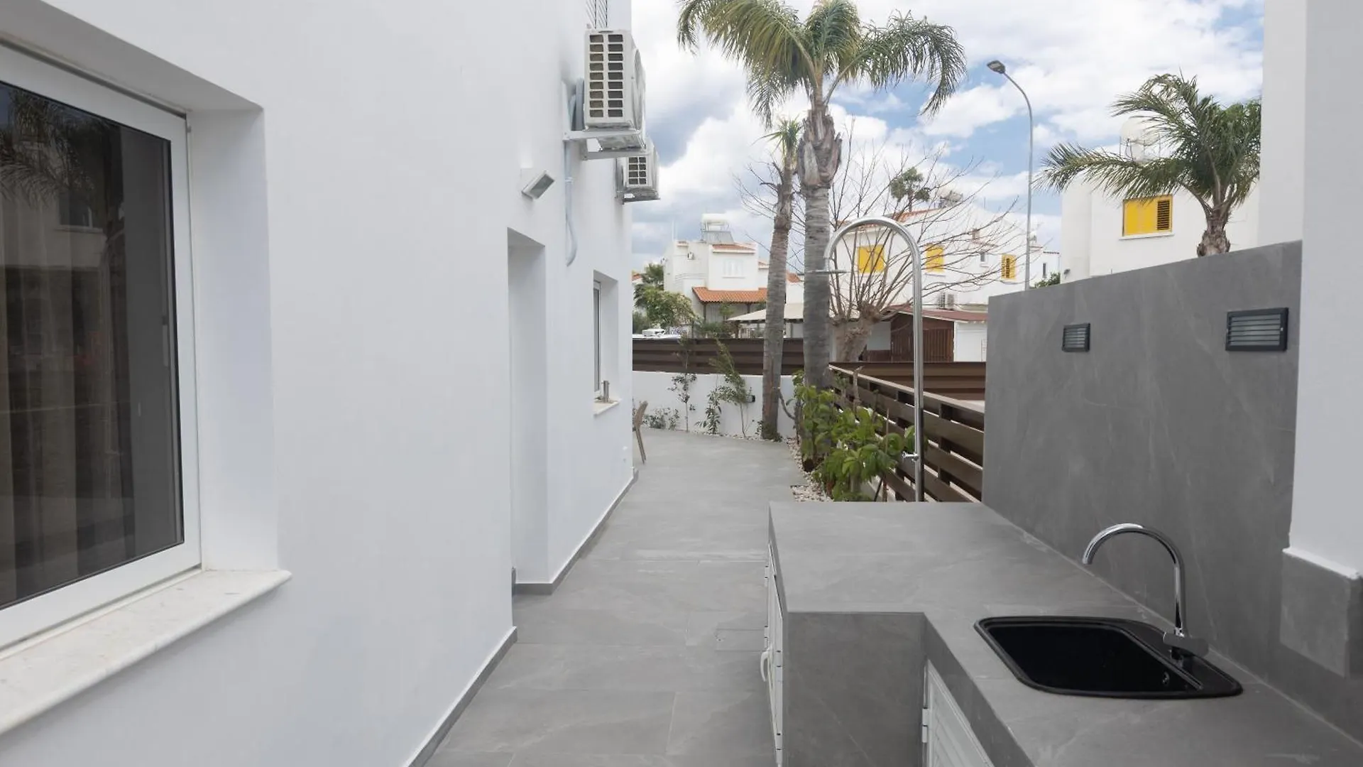 Evelmar Villa Protaras