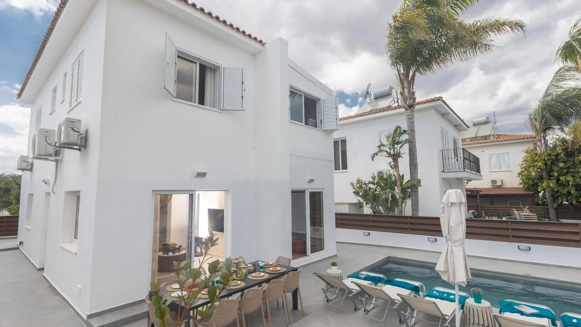 Evelmar Villa Protaras 0*,