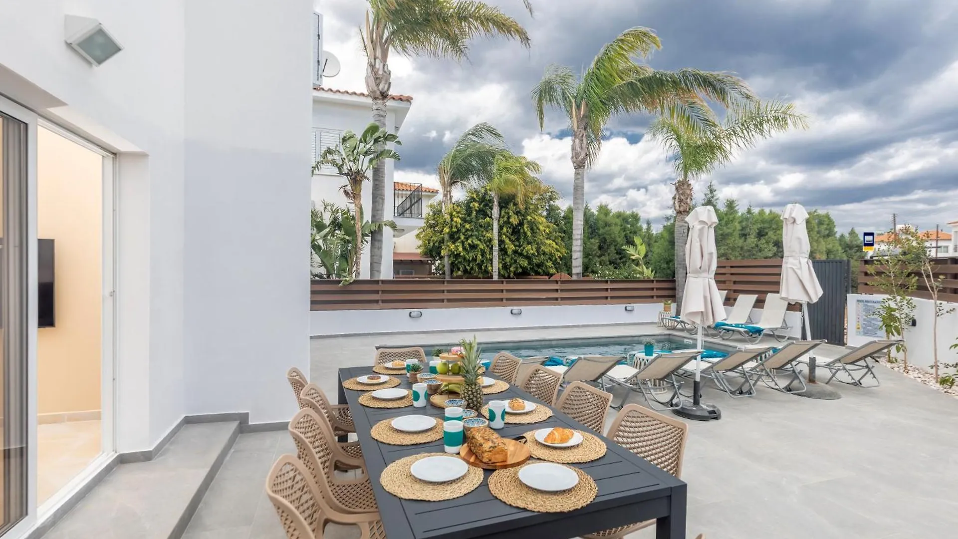 Evelmar Villa Protaras